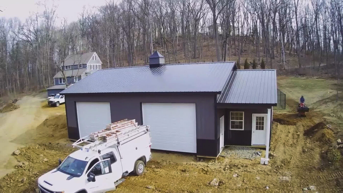 completed 32x40 pole barn in mendham