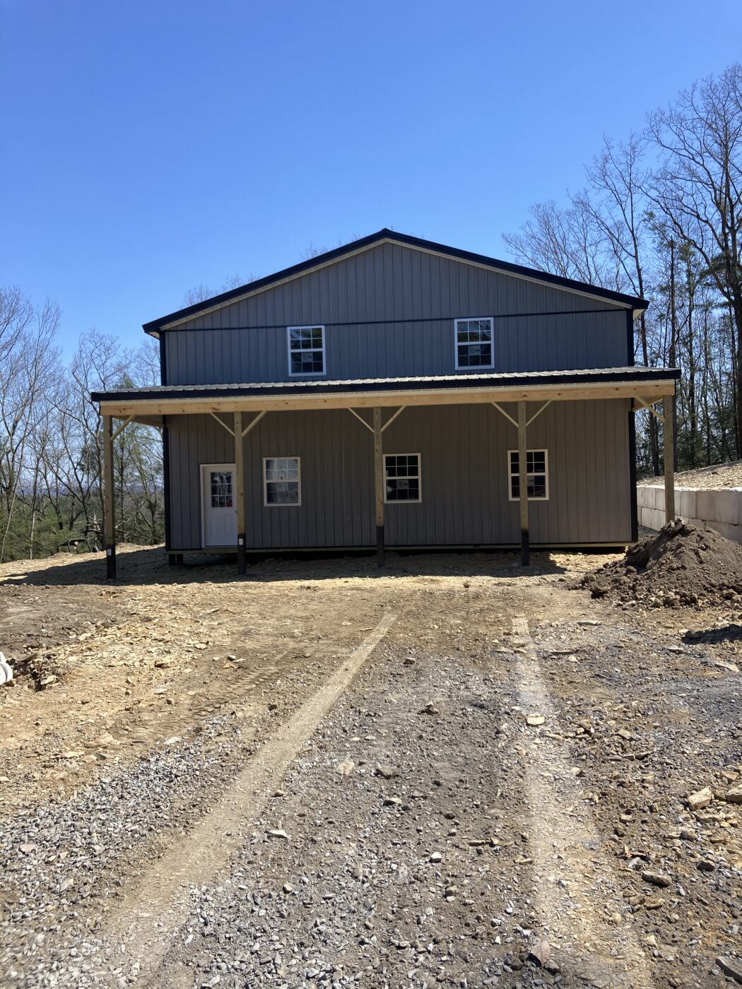 overhang on a 38x60 pole barn