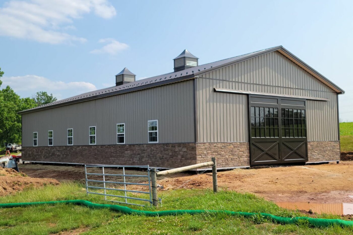 what size pole barn do i need, large pole barns